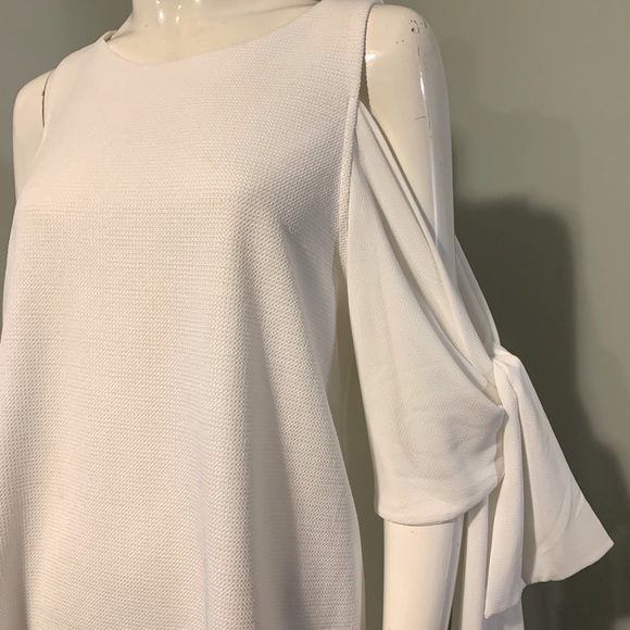 Cold shoulder white Zara dress - Picture 1 of 4